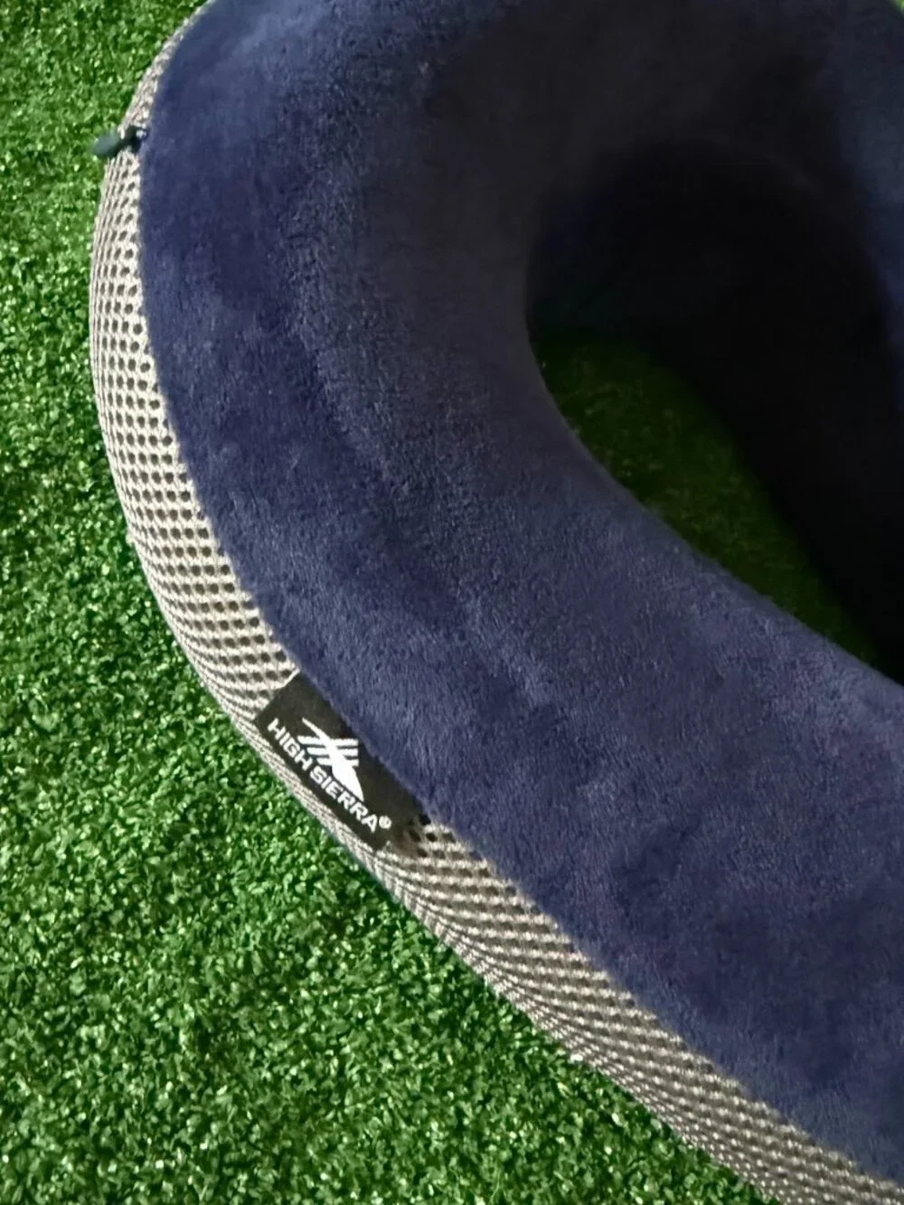 High Sierra HS1214 Travel Neck Pillow 100% Memory Foam Plush Cover Navy Gray